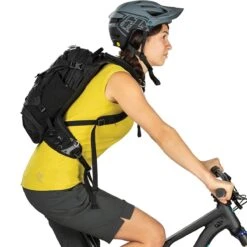 Raven 14L Backpack - Women's -Osprey BK D2 3