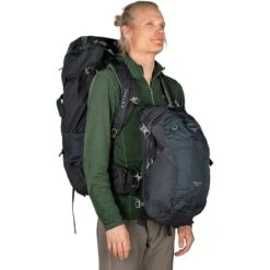Farpoint Trek 55L Travel Pack 17 Farpoint Trek 55L Travel Pack -Osprey BLA D13