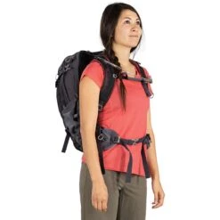 Mira 22L Backpack - Women's -Osprey CELCH D2